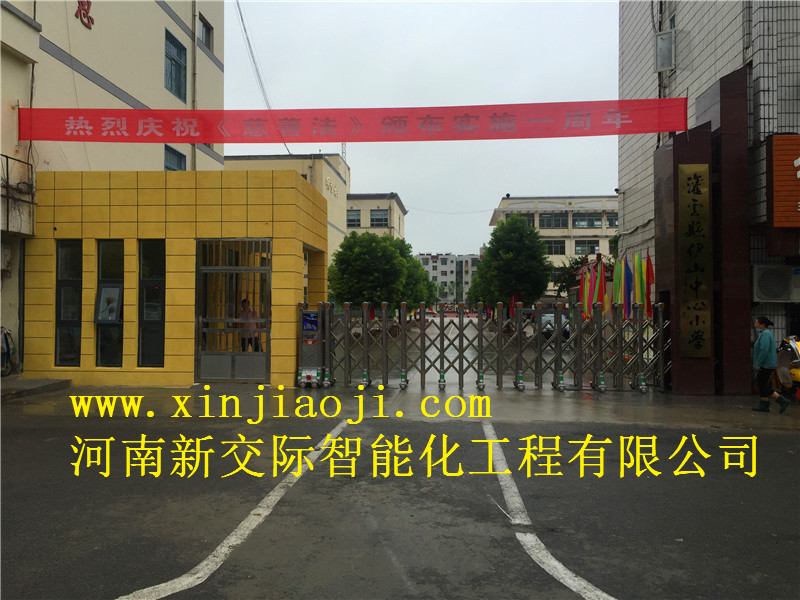 河南?？h伸縮門修理 伸縮門電動門廠家電話多少