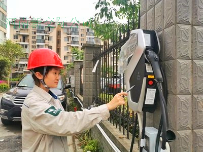 駐馬店充電樁充電瓶車 掃碼充電樁多少錢 90kw充電樁